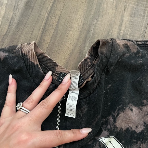 Trendy & Tipsy Redone Vintage Tee - Picture 7 of 7